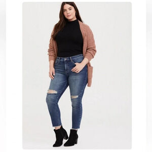 Torrid Medium Wash High Rise Button Fly Distressed Straight Jeans Plus Size 18 R